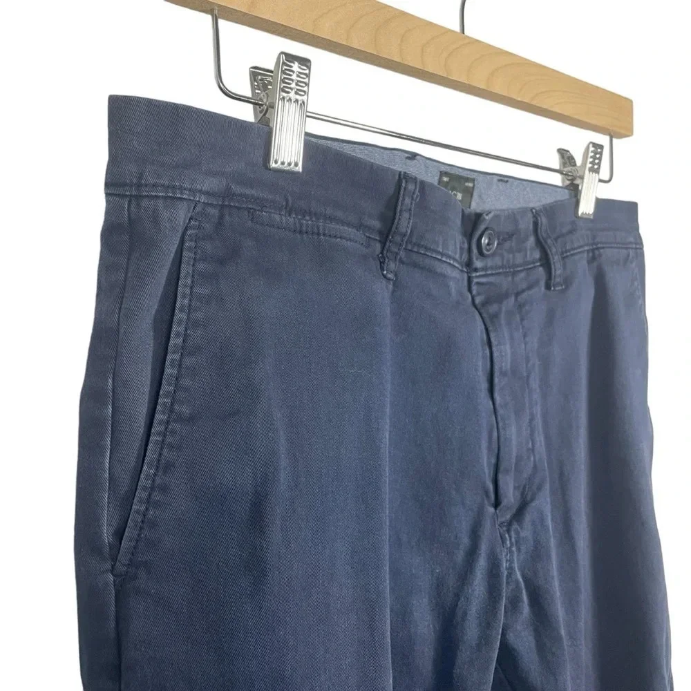 J. Crew Men’s Flex Chino Pants in Navy Size 30